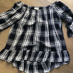 Like new off the shoulder plaid top